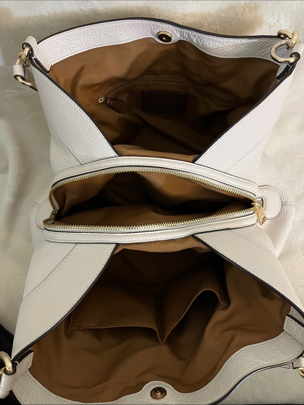 Coach Lexi pebbled leather Hobo shoulder bag - Picture 8 of 10